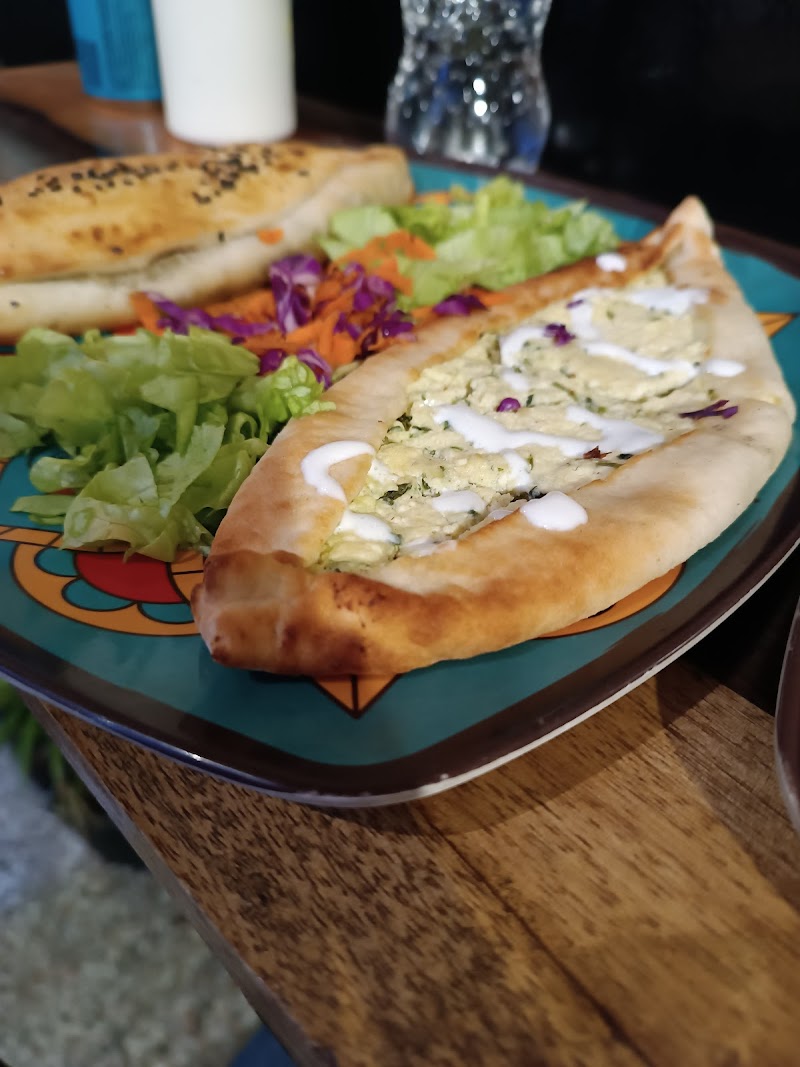 La Meca Shawarma Comida Árabes Catering