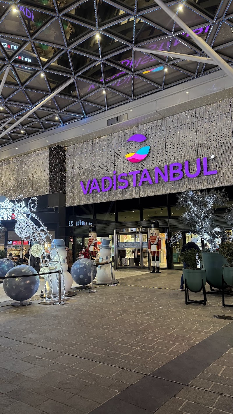 Vadistanbul Shopping Mall