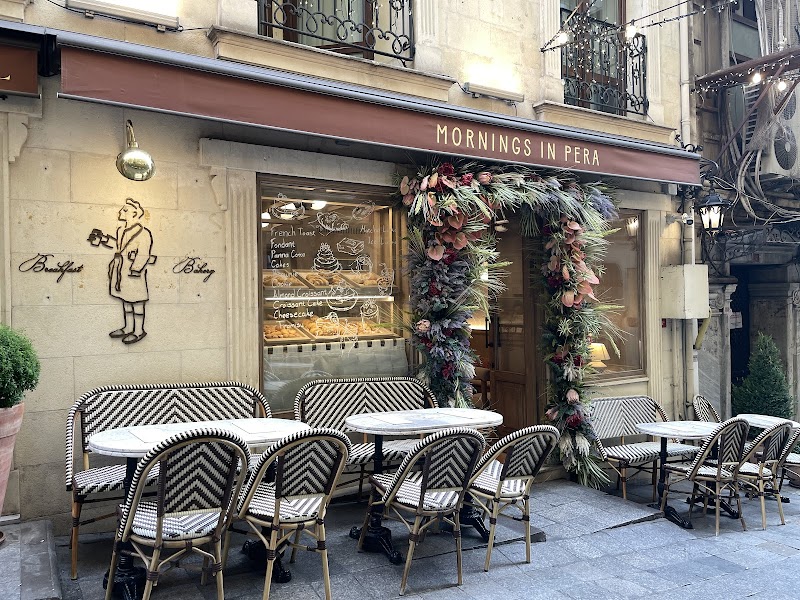 Mornings In Pera