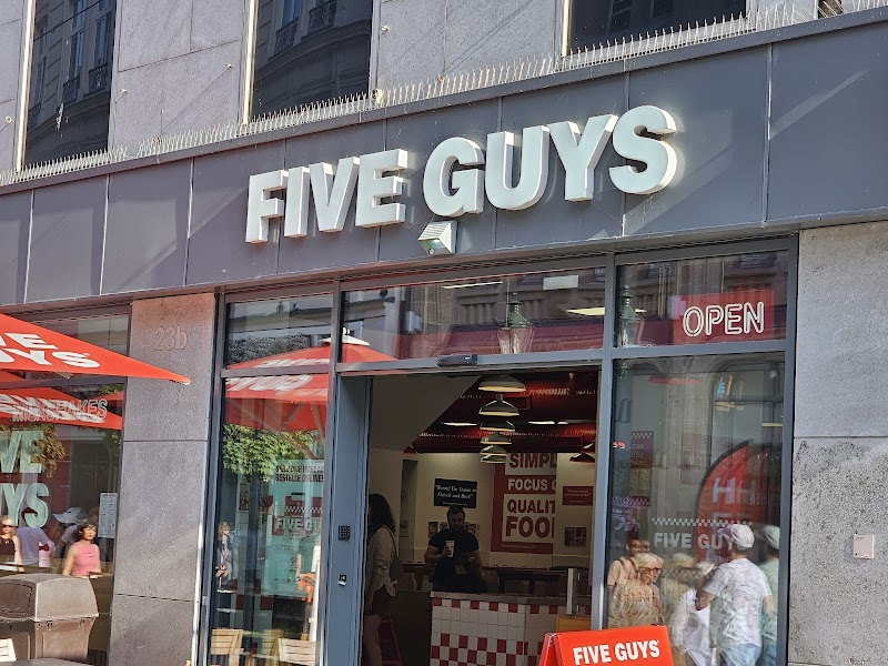 Five Guys Burgers and Fries Düsseldorf Altstadt