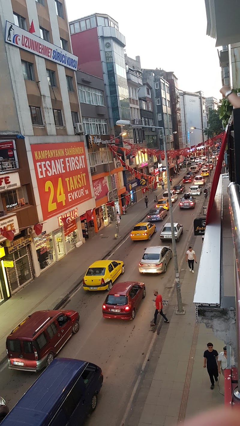 Gazi Paşa Caddesi