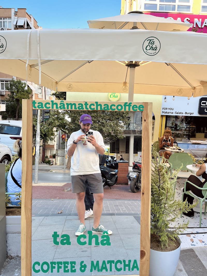 Tacha Coffee & Matcha Bar