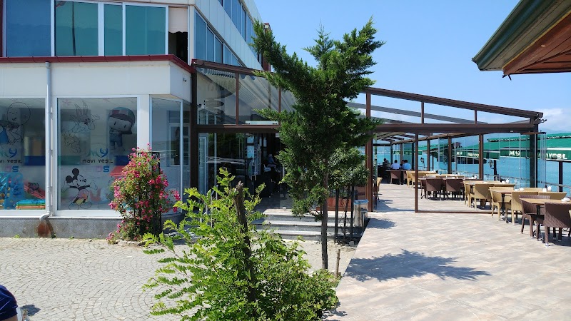 Mavi Yeşil Restaurant