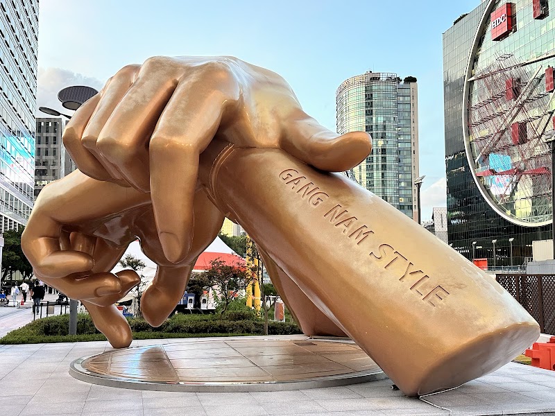 Gangnam Style Sculpture