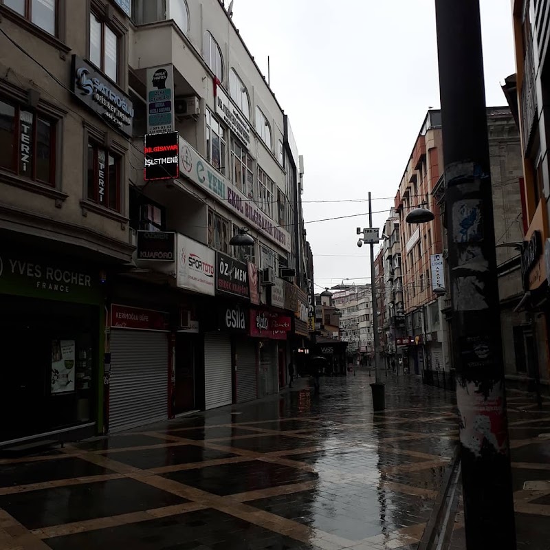 Kunduracılar Caddesi