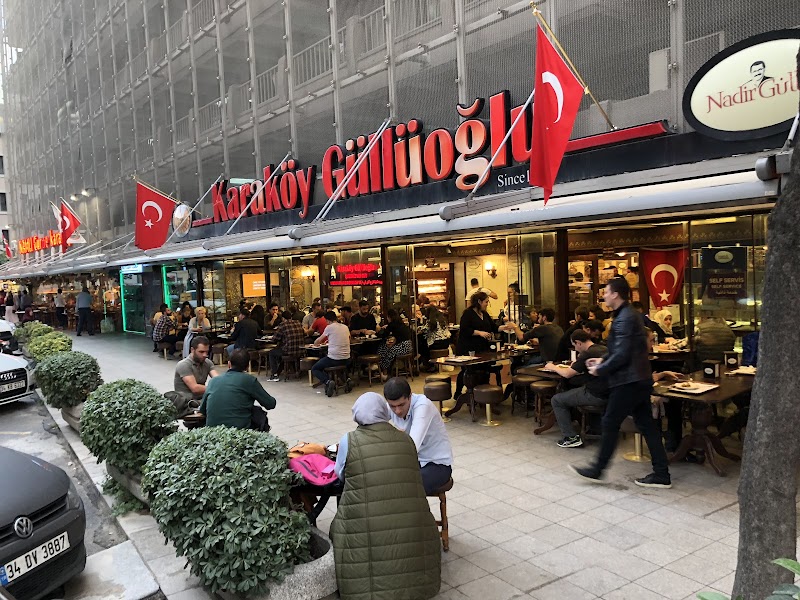 Karaköy Güllüoğlu - Nadir Güllü