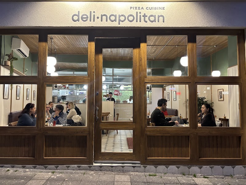 Deli Napolitan Pizza Cuisine
