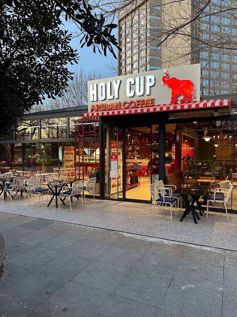 Holy Cup – Taksim / Gezi Parkı Şubesi