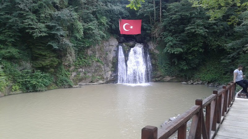 Canik Şelalesi Tonya