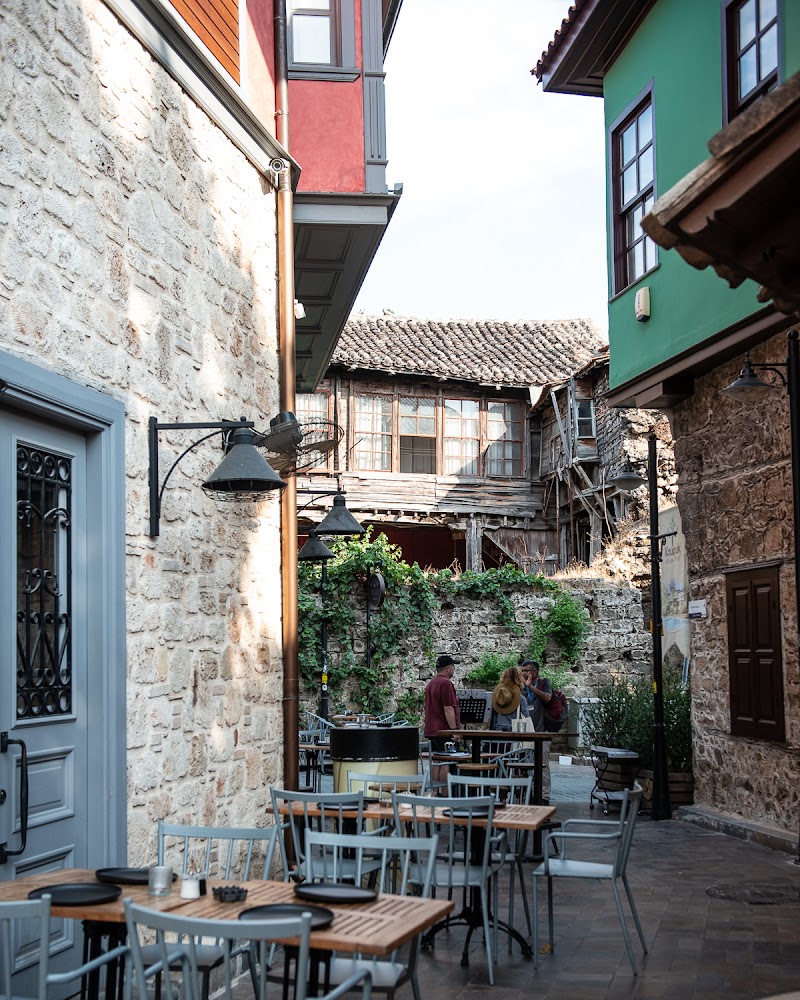 Pio Gastro Bar & Bistro