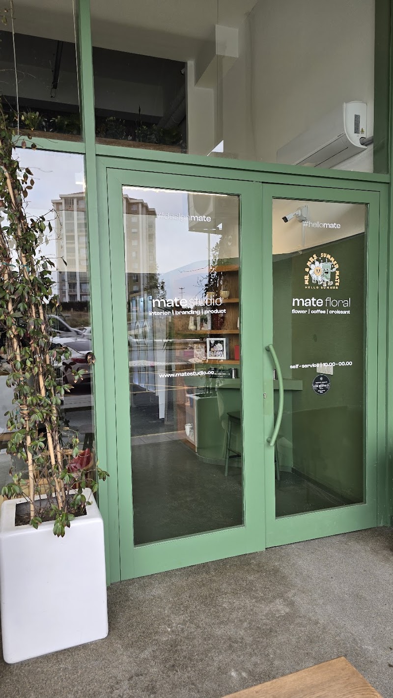 Mate Floral & Cafe