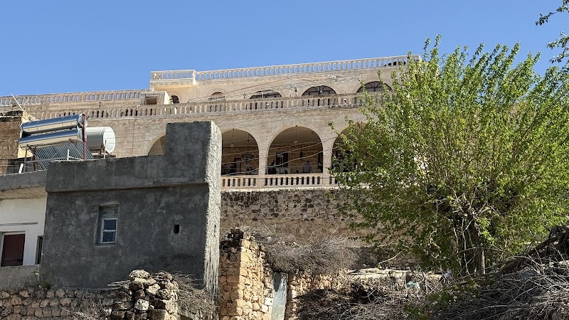 Albora Mansion