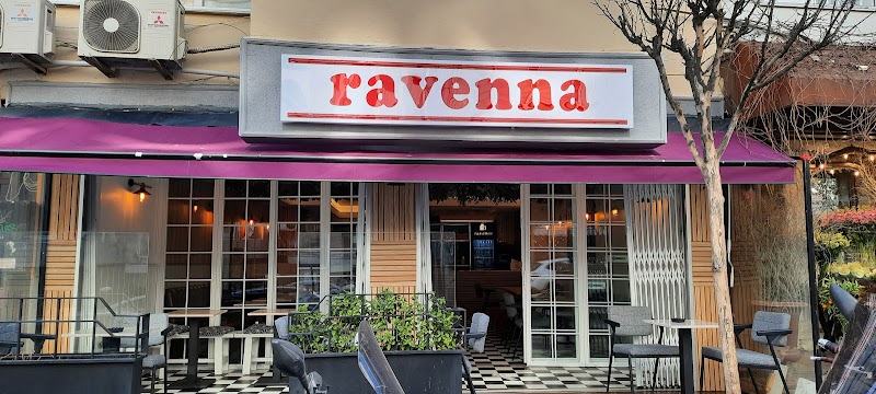 ravenna akaretler