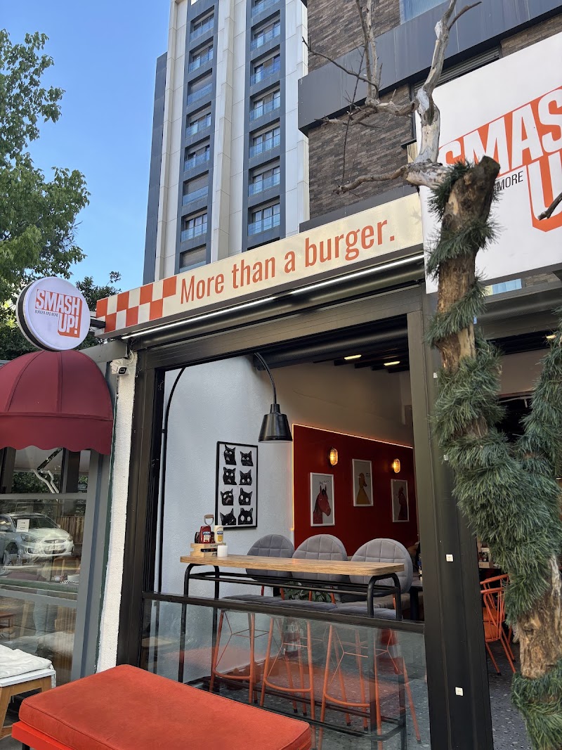 Smash Up Burger And More Suadiye