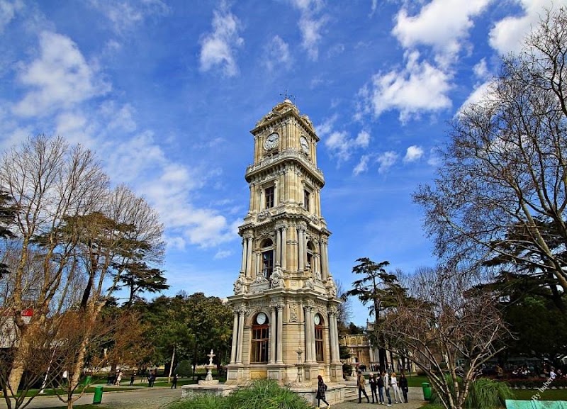 Dolmabahçe Saat Kulesi