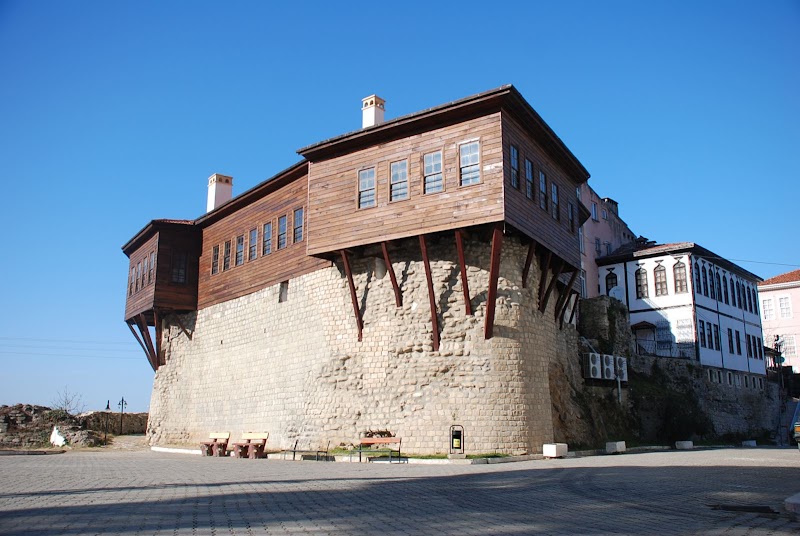 Bolaman Castle