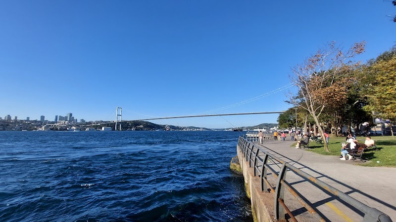 Kuzguncuk Sahili