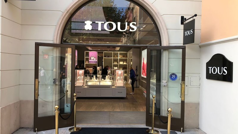TOUS