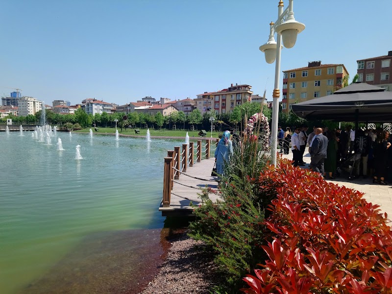 KUĞU GÖLÜ İSTANBUL