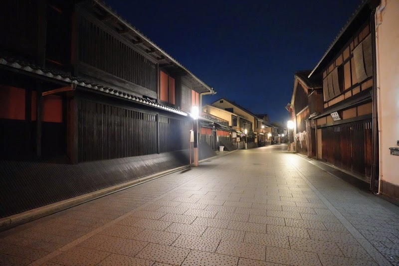 Pontocho Alley