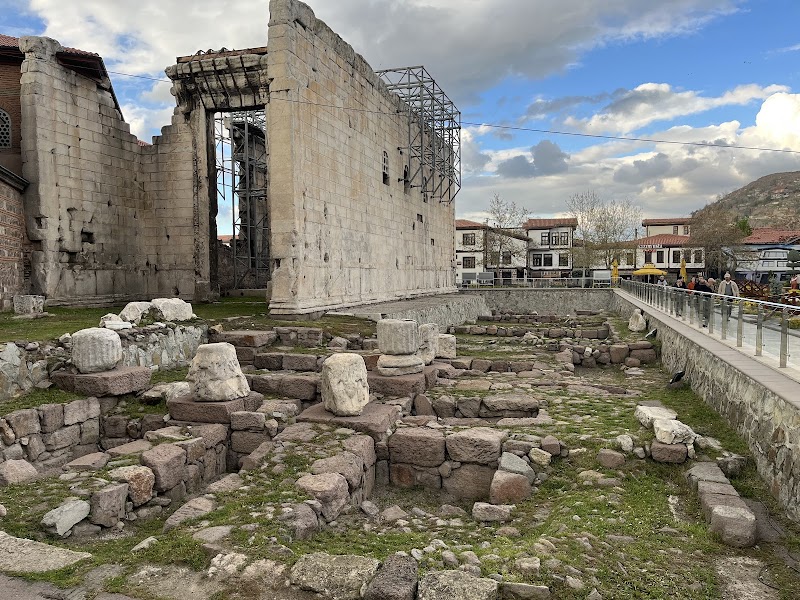 Temple of Augustus