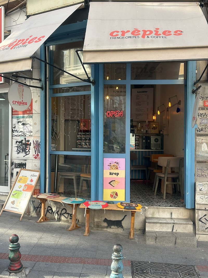 Crepies Crepes & Coffee & Matcha