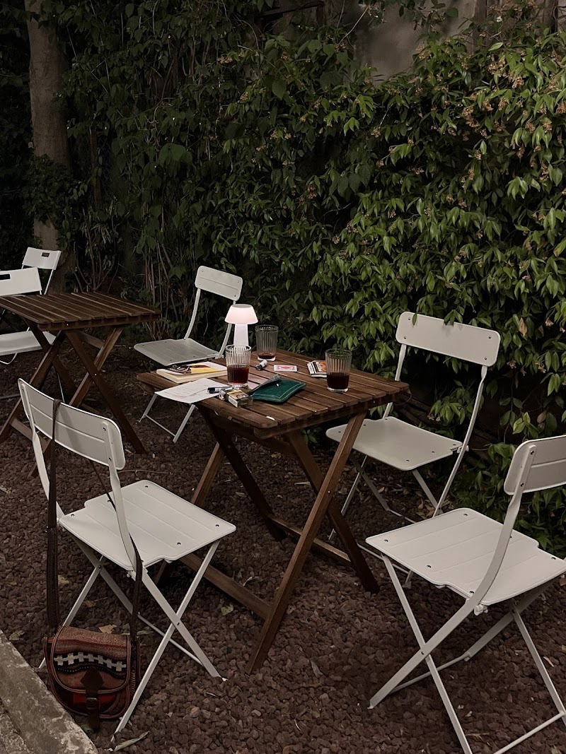 Kadim Sahhaf Cafe