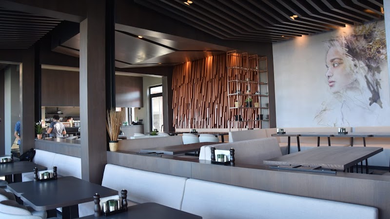 Athyra Lounge & Sports