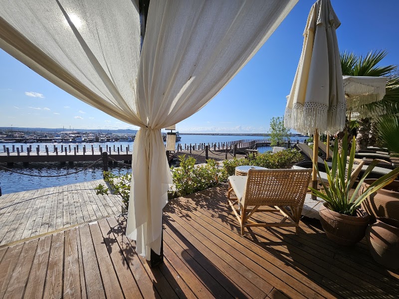 Phellos Suites Boutique Hotel