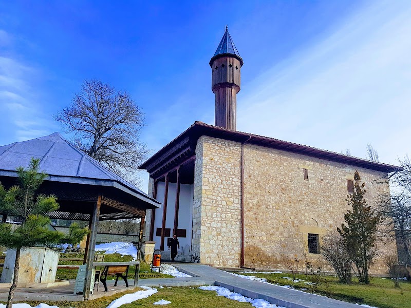 Mahmutbey Cami