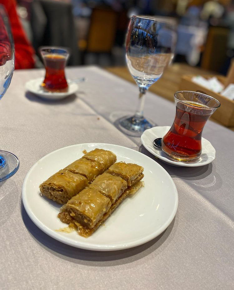 Cemilusta Akçaabat Köftecisi