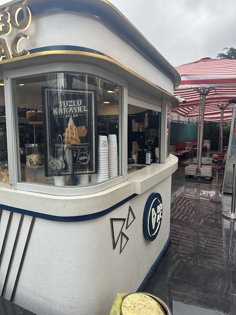 BOAC Soft Serve Kiosk