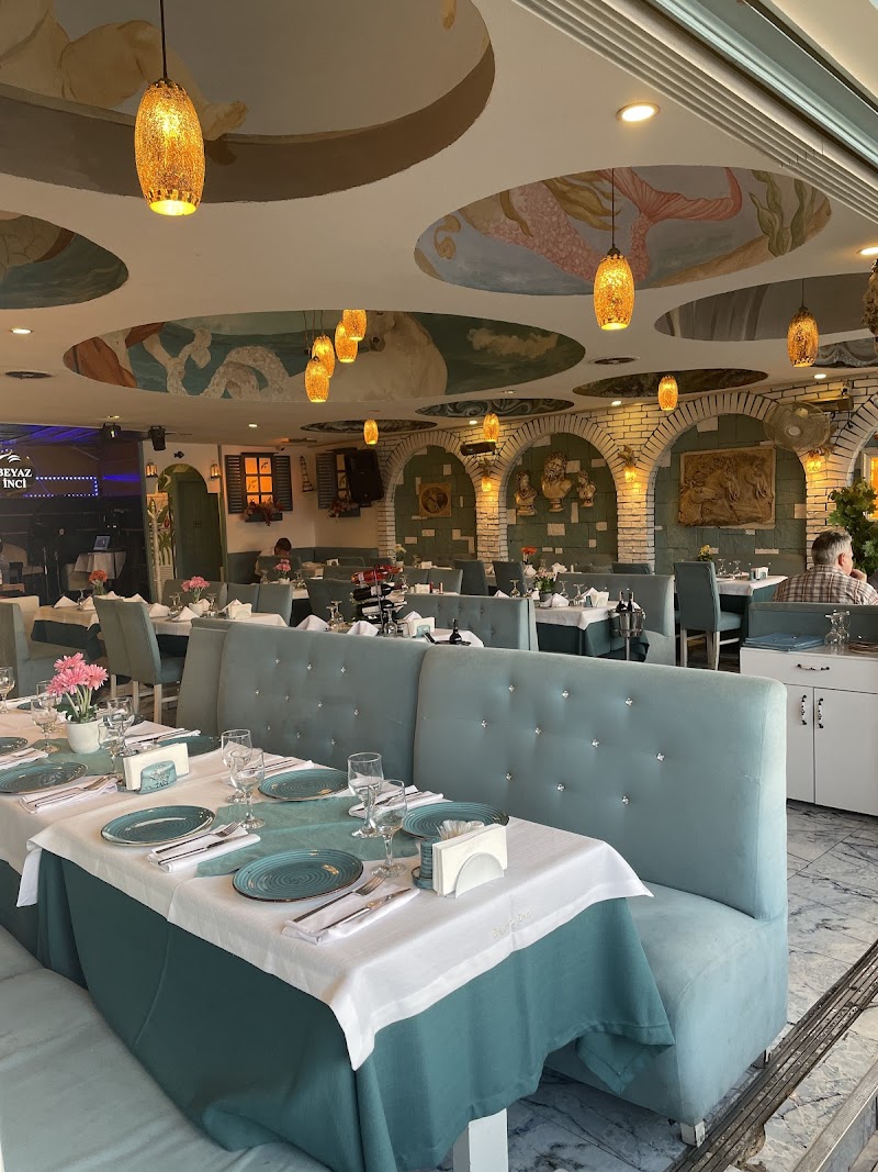 Beyaz İnci Restaurant Galata Köprüsü