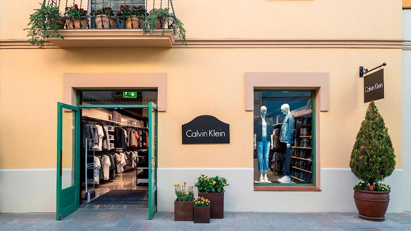 Calvin Klein Jeans Outlet