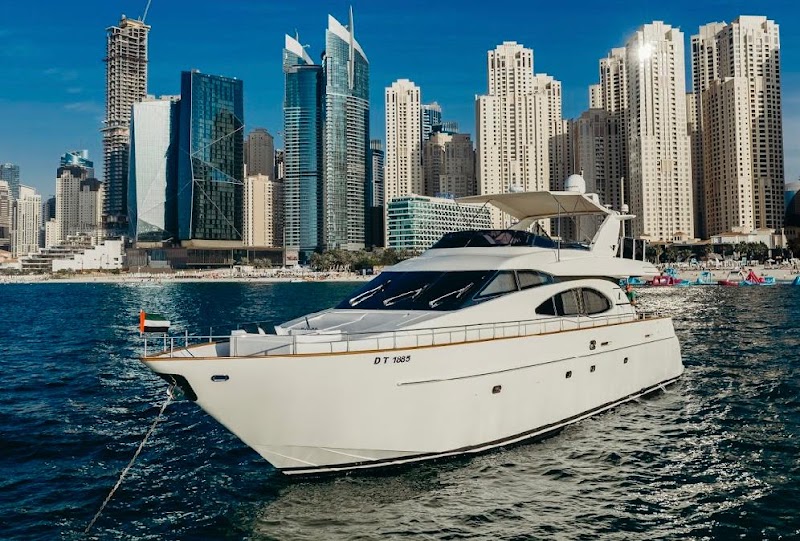 Dubai Marina Yacht Ride │ Yacht Tour Dubai - YRD Yachts