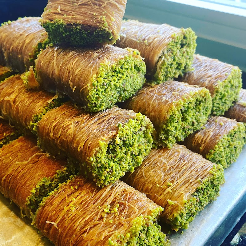 Tire Demiroğlu Baklavaları