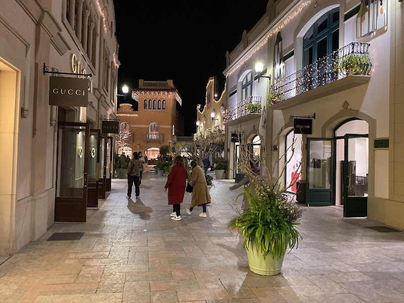 La Roca Village