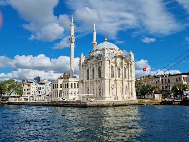 Große Mecidiye Moschee