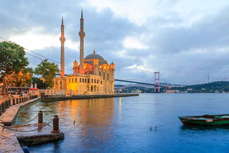 Ortaköy Square