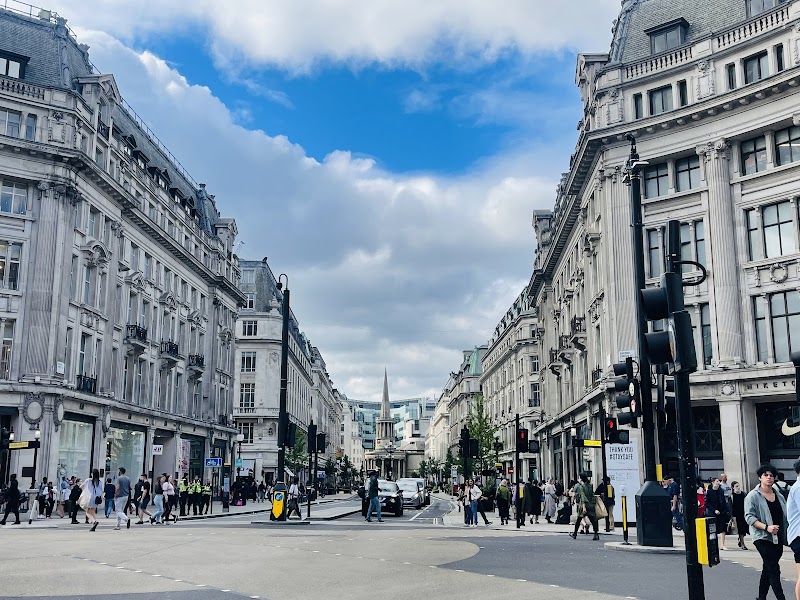Oxford St