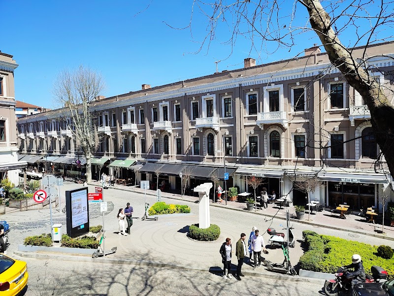 Akaretler
